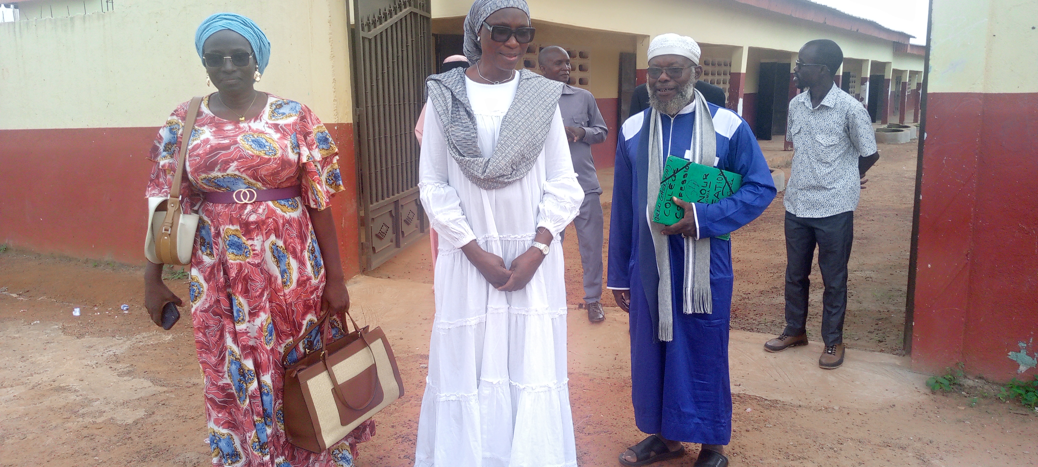 TOURNÉE DE SENSIBILISATION DE Mme LE DRENA CONTRE LES CONGÉS ANTICIPÉS ET L'USAGE DES STUPÉFIANTS EN MILIEU SCOLAIRE