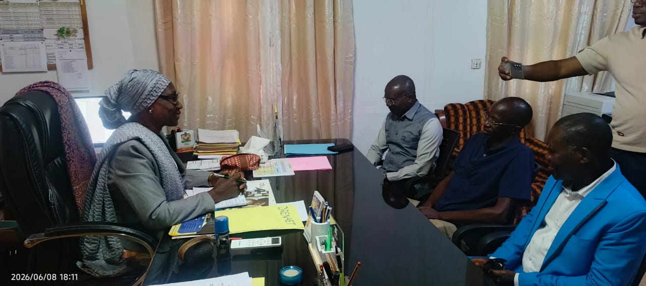 Visite du Professeur YEO-TENENA Jean-Marie, DMOSS à Mme la DRENAET de Gagnoa